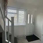 Modern One-Bedroom House Near Heathrow Airport